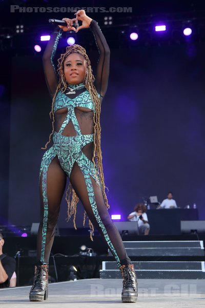 MAUREEN - 2024-08-16 - CHARLEVILLE-MEZIERES - Square Bayard - Zanzibar - 